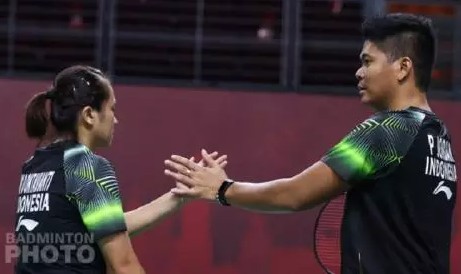 Praveen/Melati Terjungkal,...