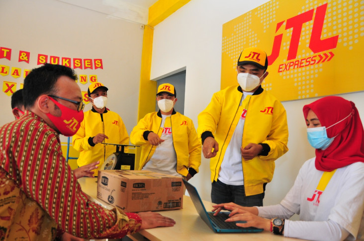 JTL Express Ramaikan...
