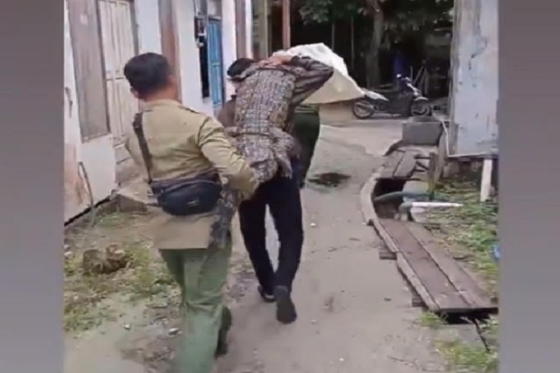 Bernyali Tinggi, Warga...