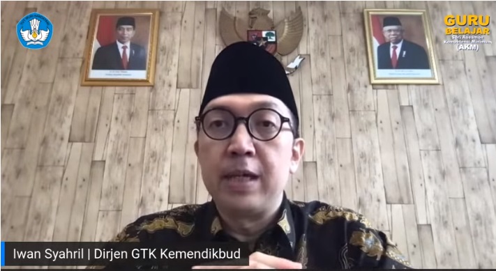 Kemendikbud Buka Seleksi...
