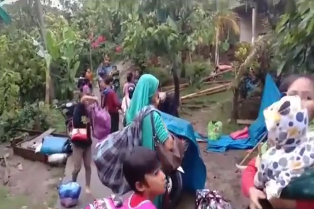 Warga 1 Kampung Ini...