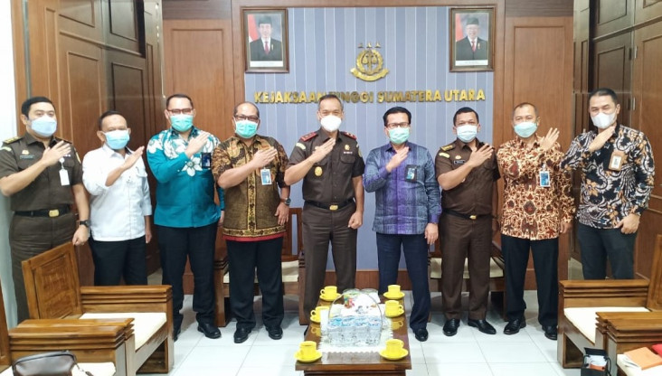 Atasi Kredit Macet,...