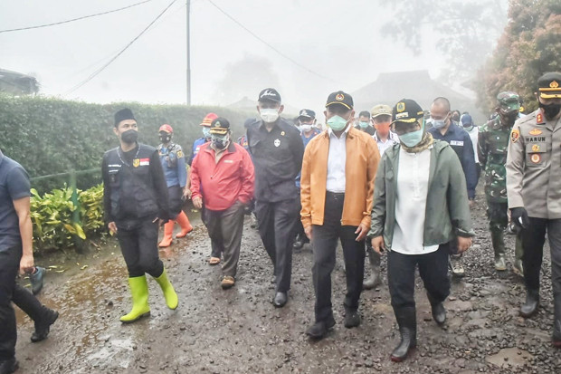 Korban Banjir Bandang...