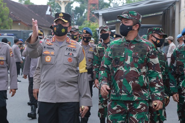 Disambut Tari Gendang...
