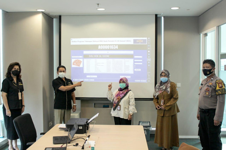 Cek Website MNC Bank,...