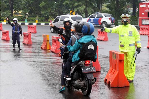 PPKM Bakal Diperpanjang,...