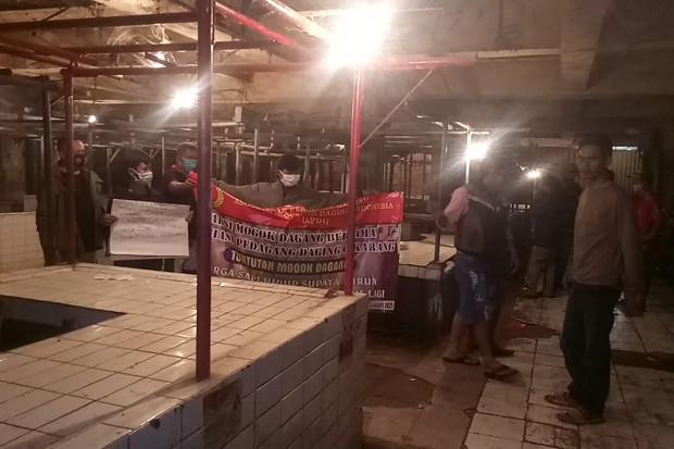 Pedagang Gelar Aksi...