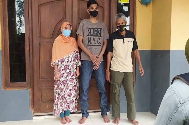 Pria Asal Kota Probolinggo...