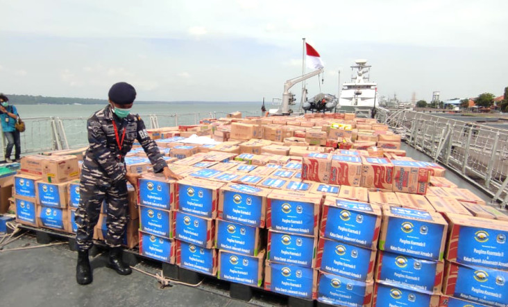 KRI OWA- 354 Angkut...