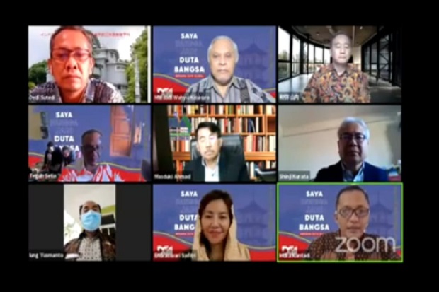 DGII-UIA Gelar Webinar...