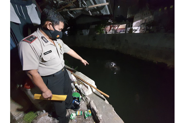 Ibu Tertidur, Bocah...