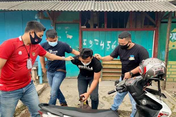 Bawa Sepaket Sabu, Polres...