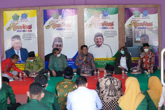Respons Masa Depan,...