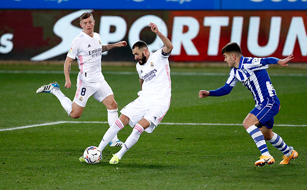 Real Madrid Bikin Hujan...