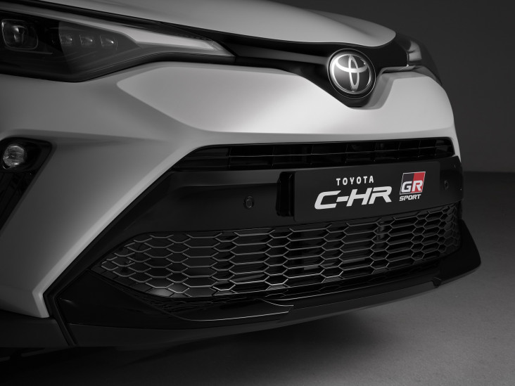 Simak Kegantengan Toyota...