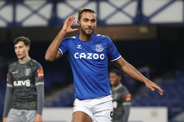 Everton Pesta 3 Gol...