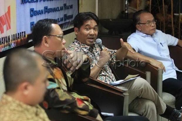 Publik Dinilai Cari...