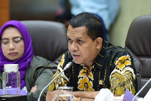 Sentil Gubernur Bali,...