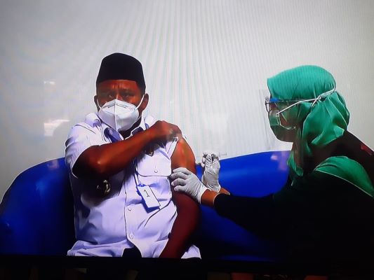 Ridwan Kamil Usul Vaksinasi...