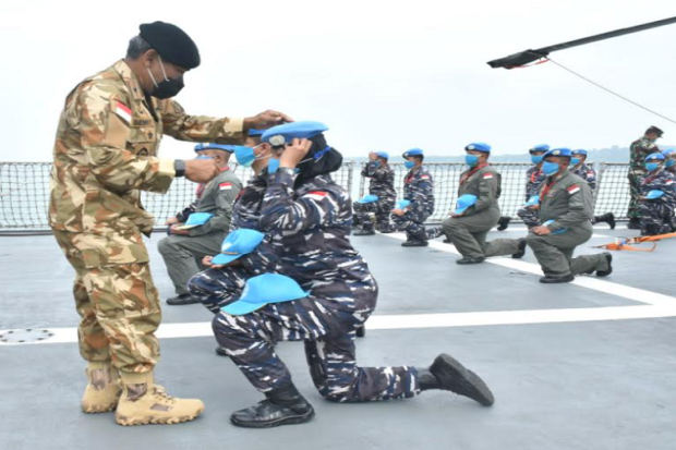 Digeladak KRI SIM-367,...