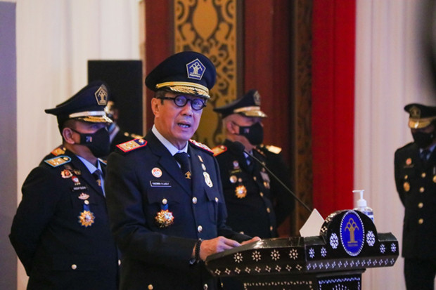 Ditjen Imigrasi Jatuhkan...