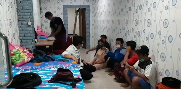 Hendak Jalan Kaki ke...