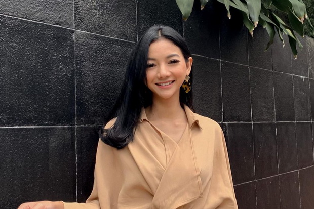 Tiga Koleksi Anting...
