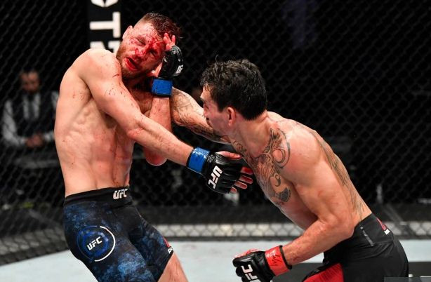 Calvin Kattar Meregang...