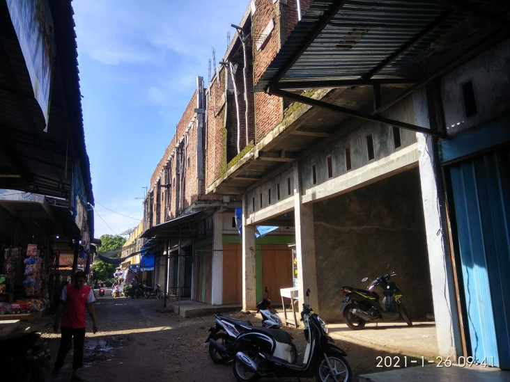 22 Unit Toko Dua Lantai...