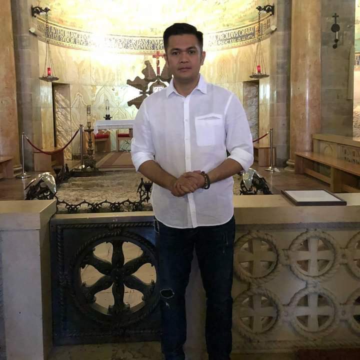 Suami Adik Bupati Minsel...