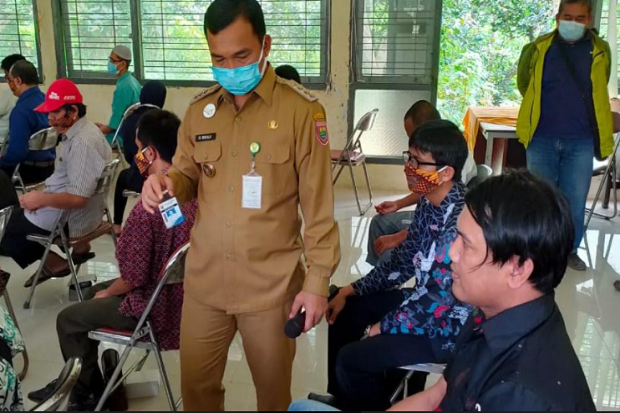 Bupati Batang Angkat...