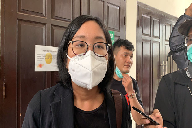 Kuasa Hukum Pertanyakan...
