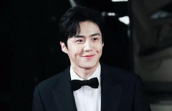 Kim Seon Ho Sumbang...