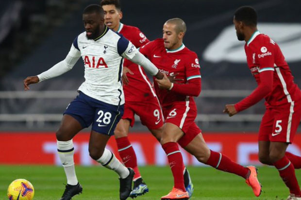 Babak I Tottenham vs...