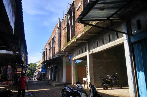 Proyek Ruko Mangkrak,...