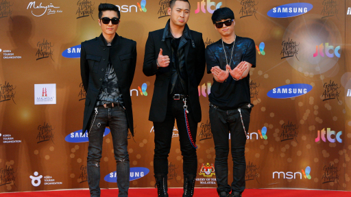 Mengenal Epik High,...