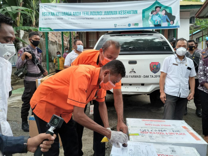 Pos Indonesia Distribusikan...