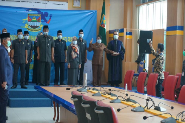 Masih Lawan COVID-19,...