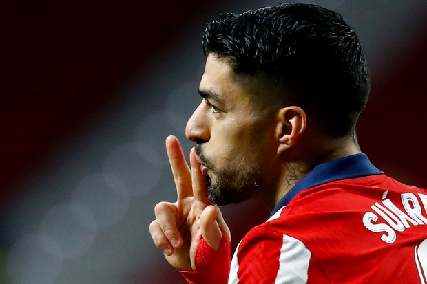 Brace Luis Suarez Bantu...
