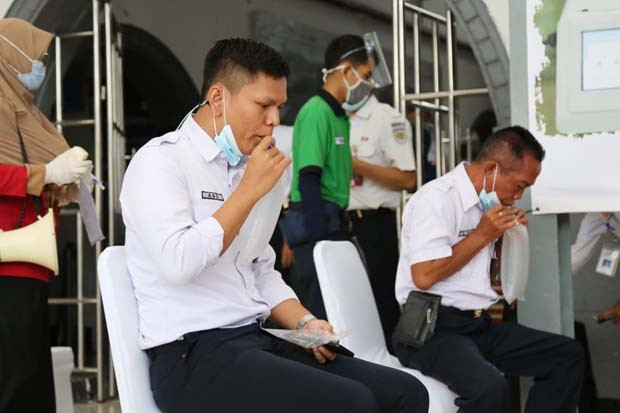 Berlaku 5 Februari,...