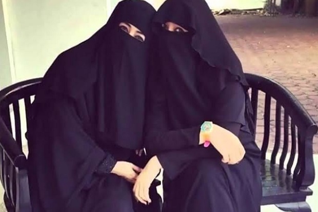 Positif Covid-19, Artis...