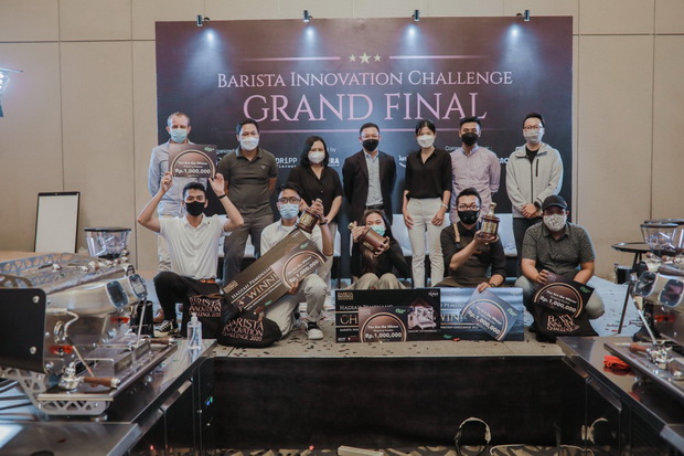 Melahirkan Barista Kreatif...