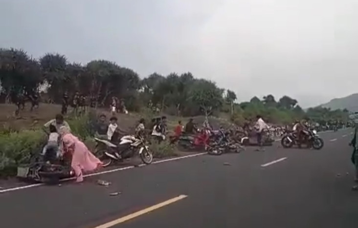 Gerombolan Pelaku Balap...