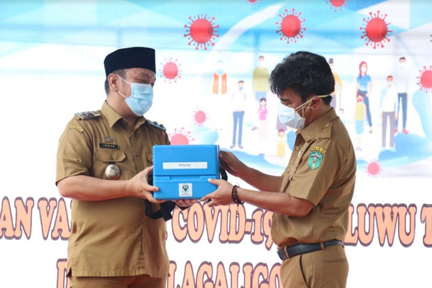 Vaksinasi Tahap Pertama...