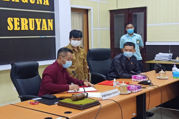 Ketua DPRD Seruyan Masuk...