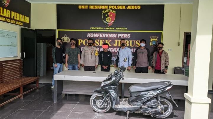 Bawa Kabur Motor dan...