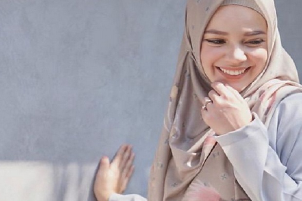 Dewi Sandra Ungkap Ayahnya...