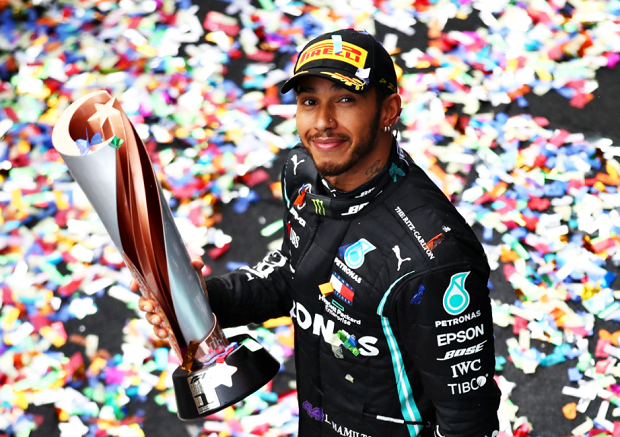 Misi Lewis Hamilton...