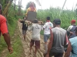 Perjuangan Berat Ibu...