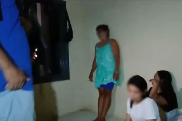 Polisi Pulangkan Tujuh...